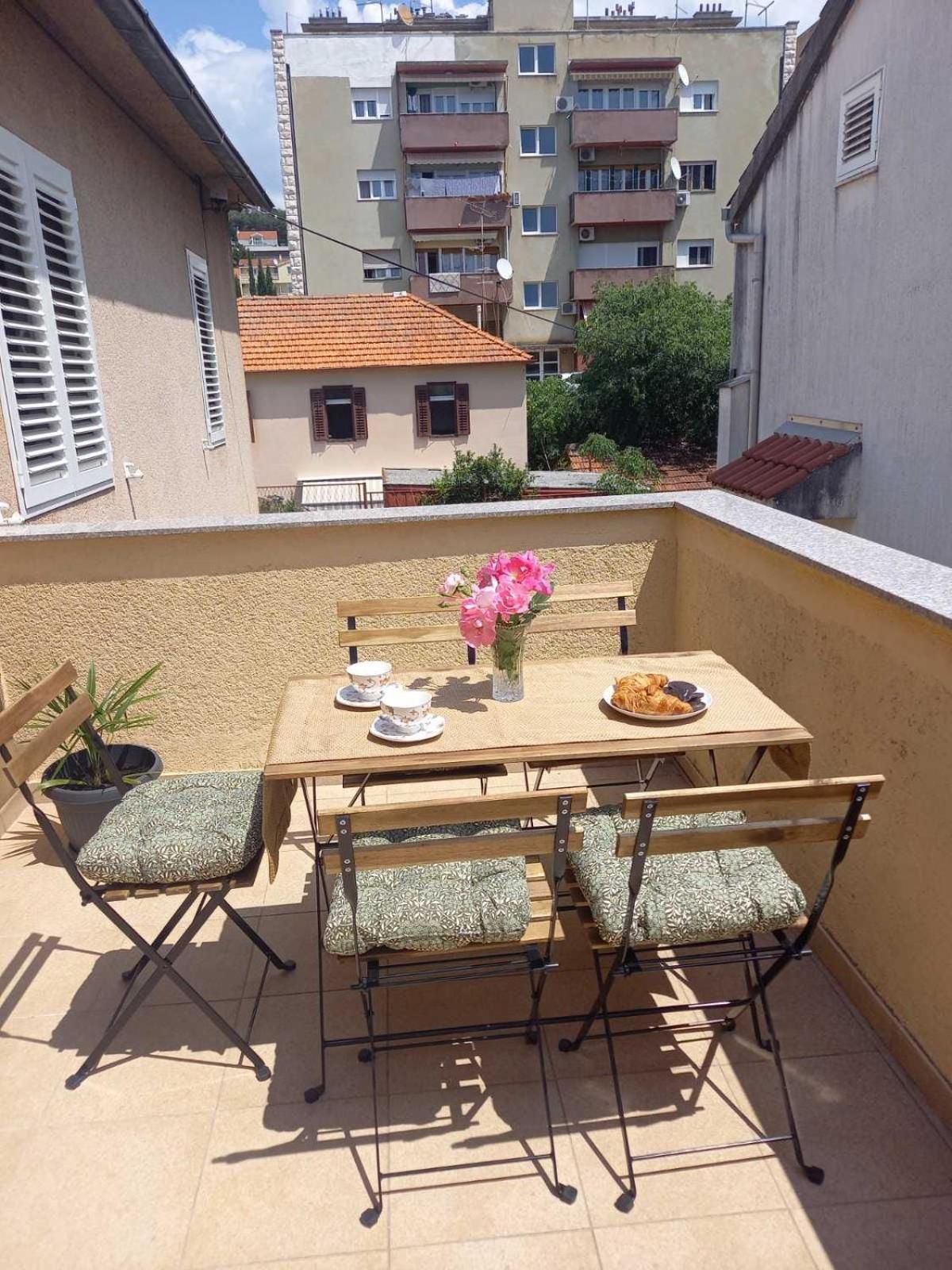 Apartment Ana, Free Garage Parking Шибеник Екстер'єр фото