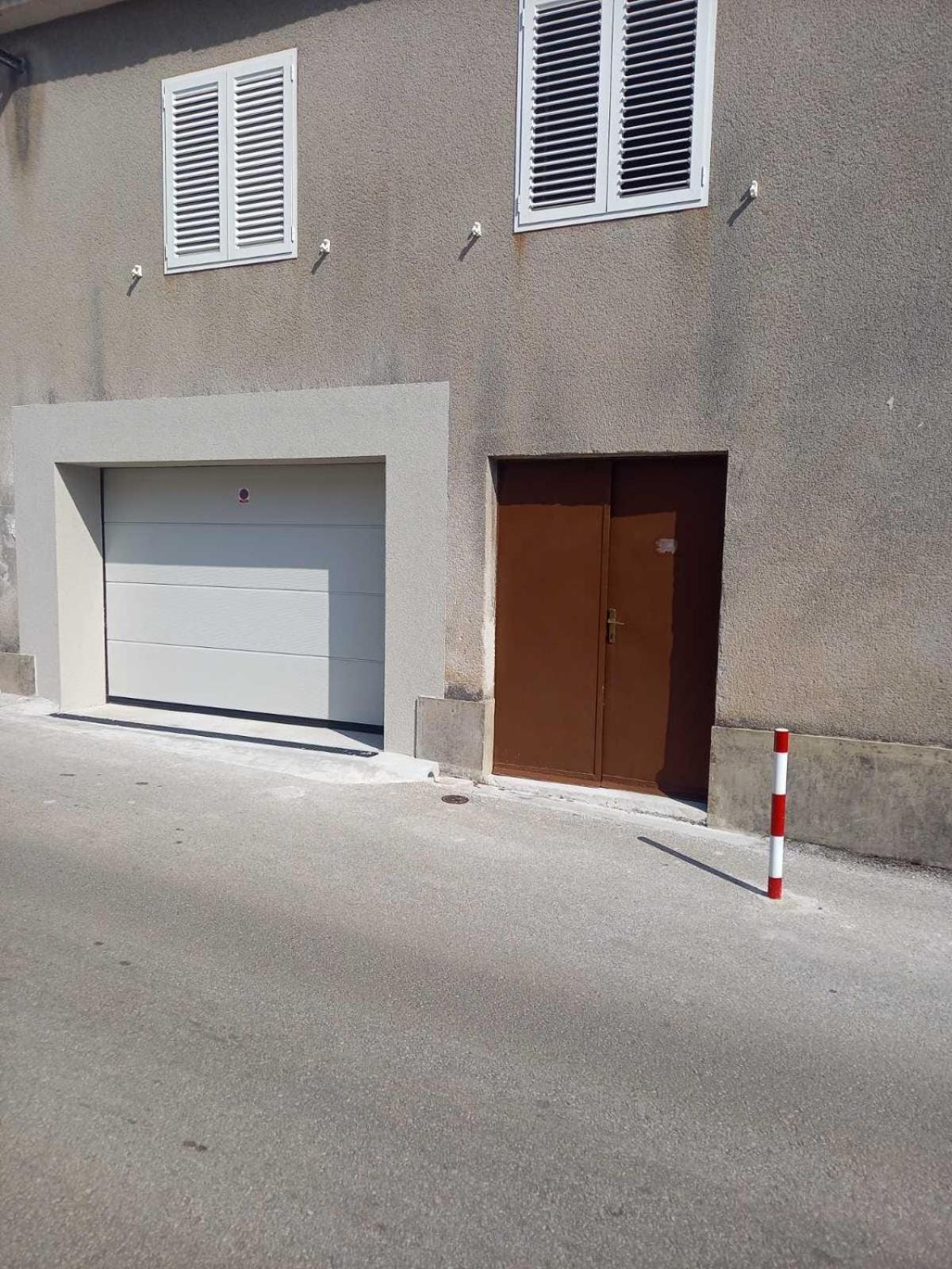 Apartment Ana, Free Garage Parking Шибеник Екстер'єр фото